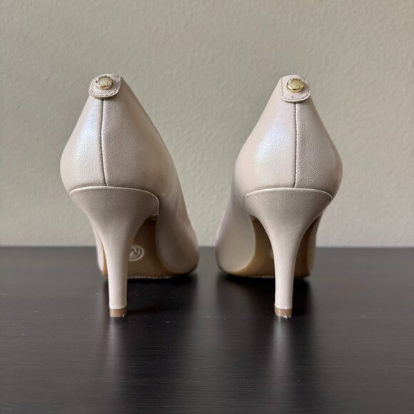 Excellent Condition Michael Kors Leather Flex MidPump Tan Beige Pointed Size 7.5 - Picture 5 of 8